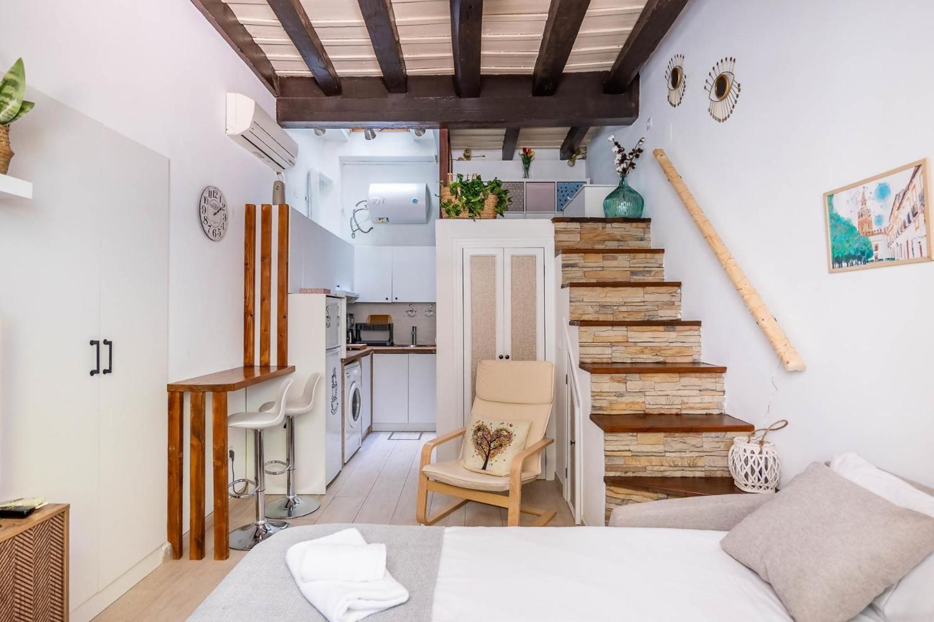 Comfy Away - Estudio En Patio De Vecinos En Las Setas Sevilla Eksteriør bilde